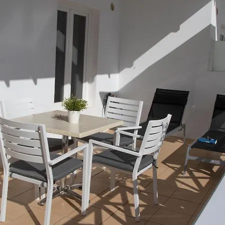 Flower 15 Apartmán Playa Honda (Lanzarote)